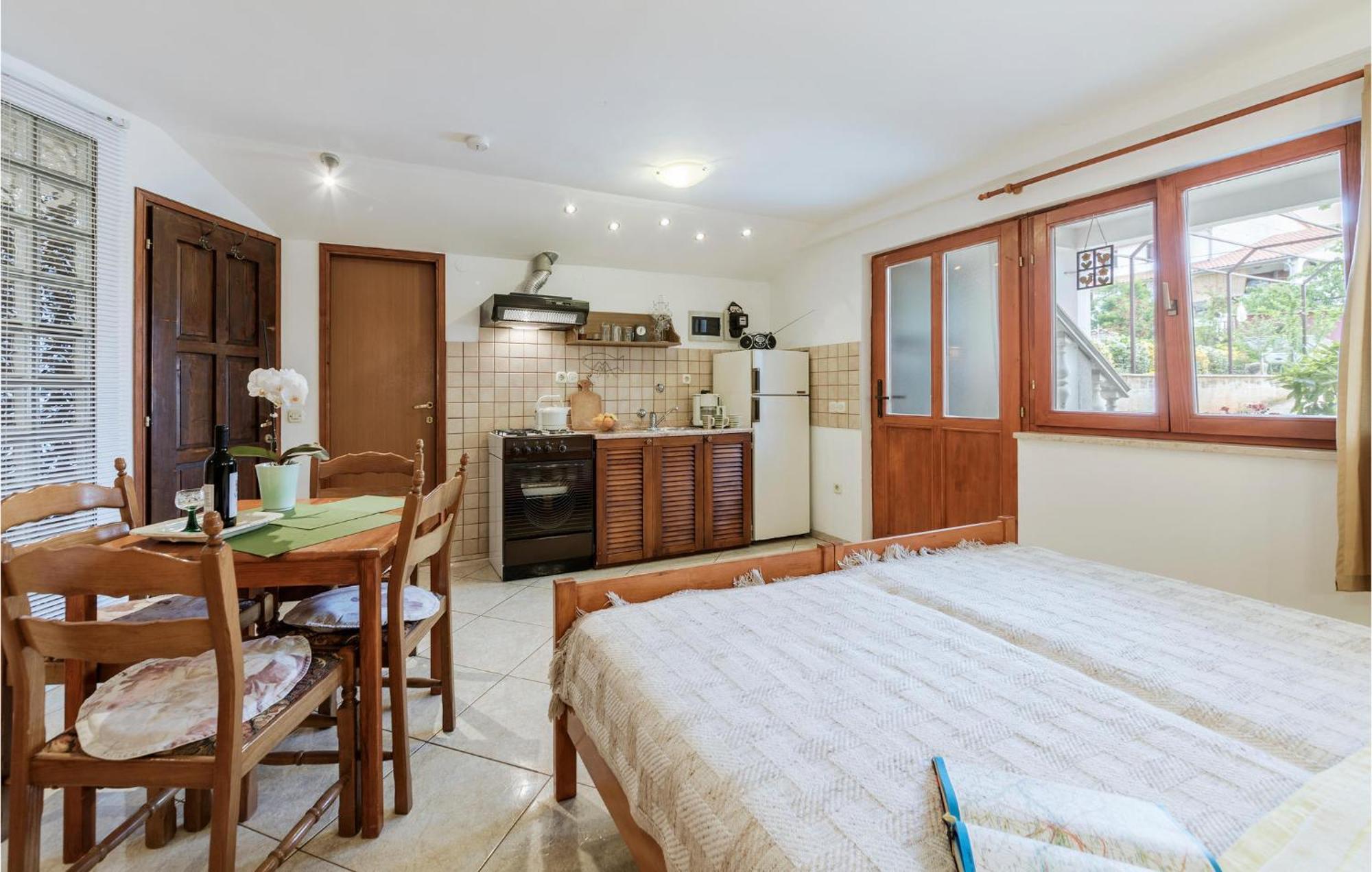 Awesome Studio In Pula With Wifi Luaran gambar